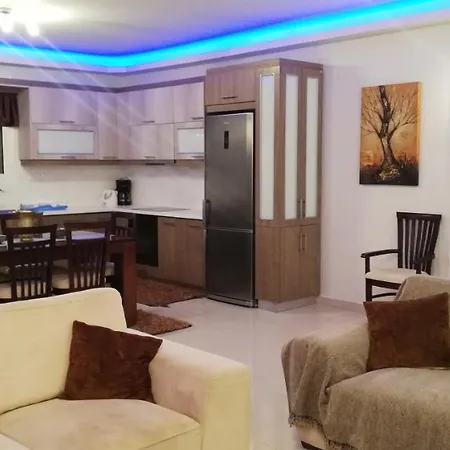Oikonomou Luxury וילה אגם ווליאגמני