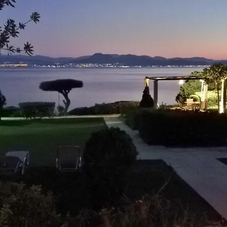 Oikonomou Luxury Villa *