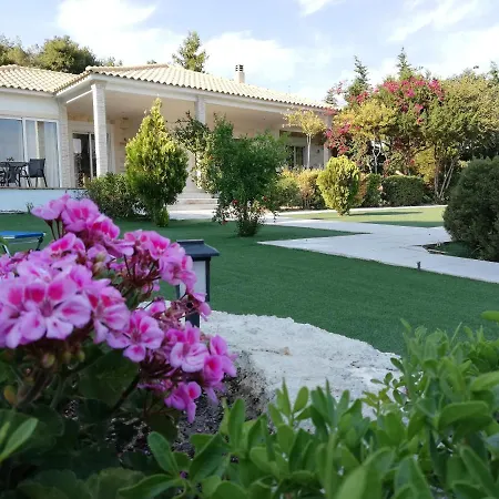 וילה Oikonomou Luxury אגם ווליאגמני