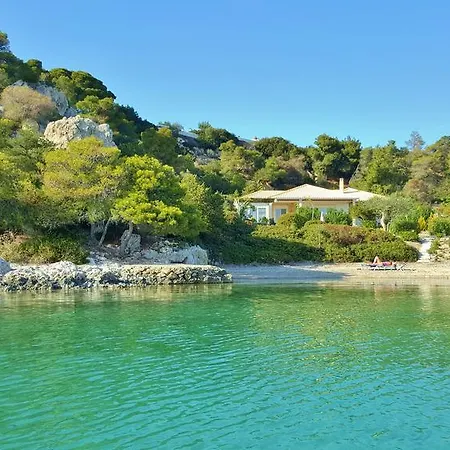 Oikonomou Luxury
