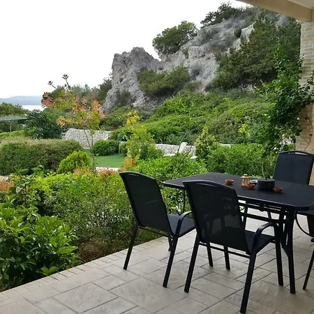 Villa Oikonomou Luxury Vouliagmeni Lake
