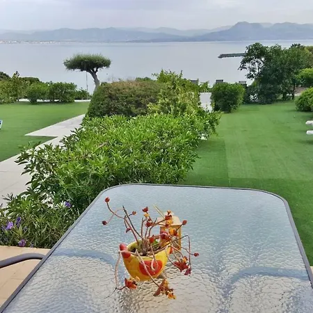 Villa Oikonomou Luxury Vouliagmeni Lake