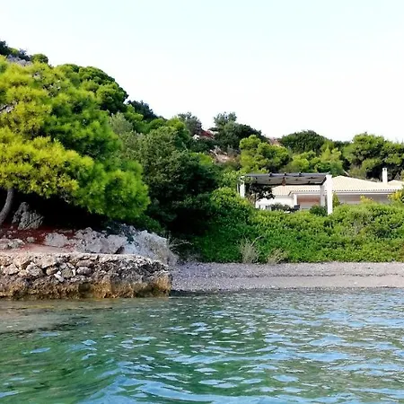 Villa Oikonomou Luxury Vouliagmeni Lake